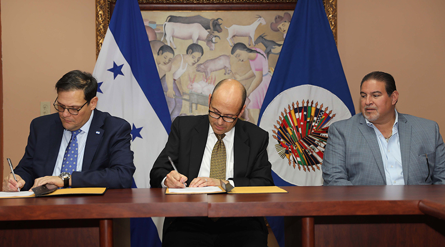 Honduras y Cicad firman convenio para contrarrestar consumo de drogas