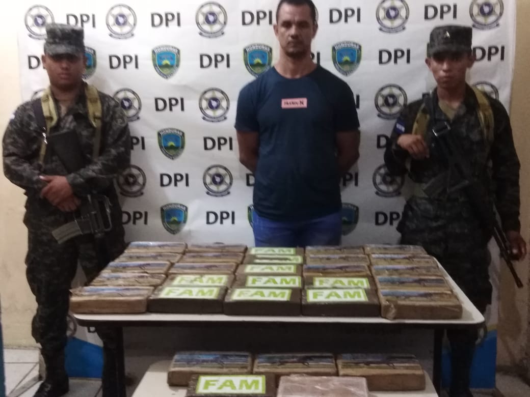 Por posesión y tráfico de drogas detienen a dominicano en el Sur de Honduras