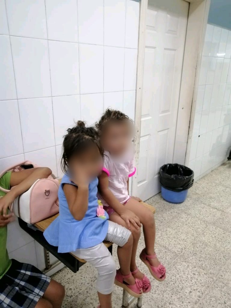 Familia afectada por abejas