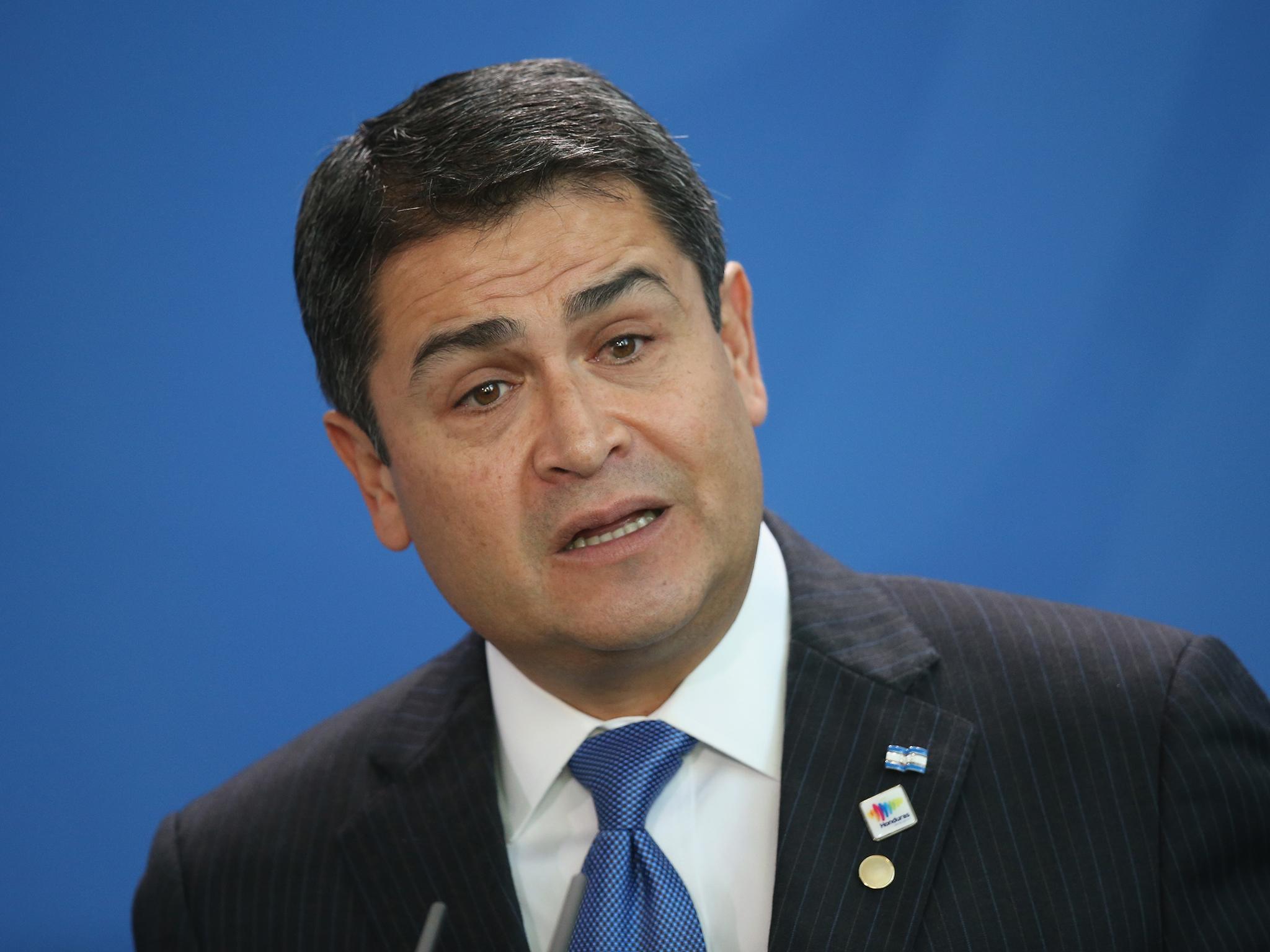 Hernández: "Debemos evitar que nuestro territorio se inunde de emigrantes ilegales que van al norte"