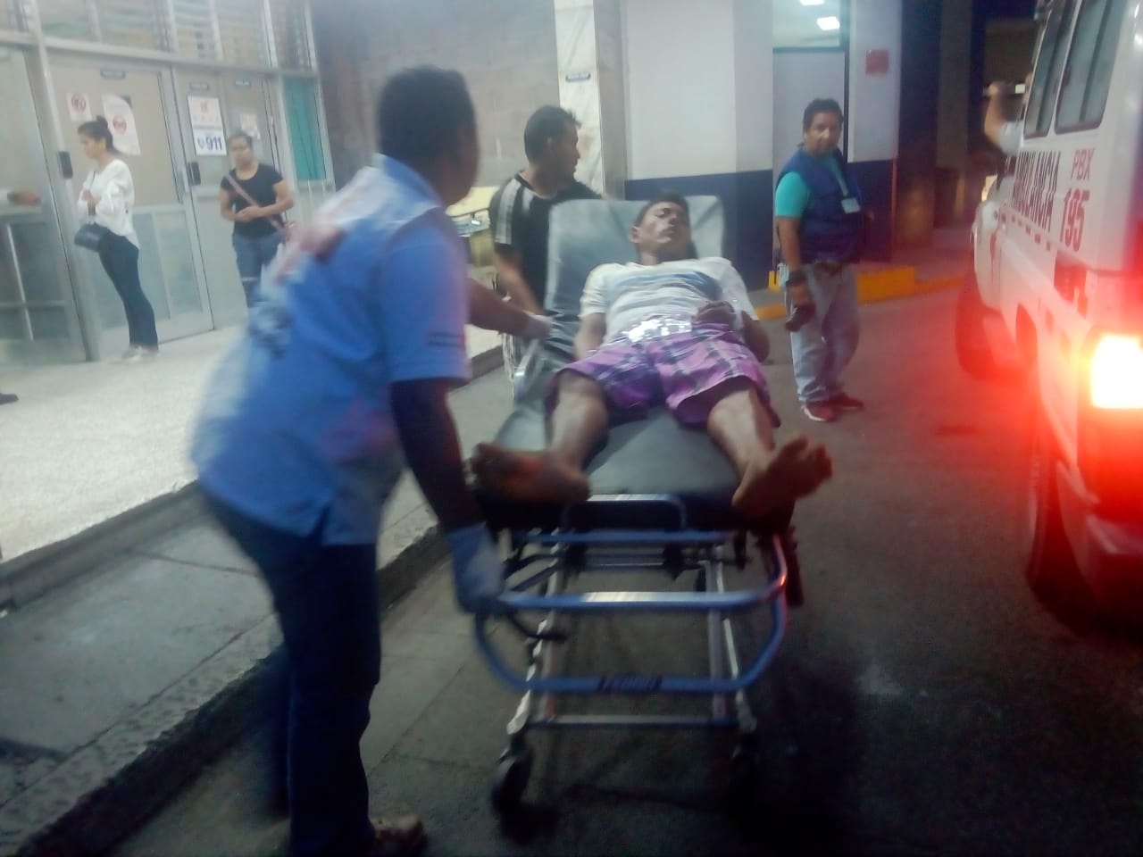Más de 10 heridos dejan varios accidentes de tránsito en la CA-5