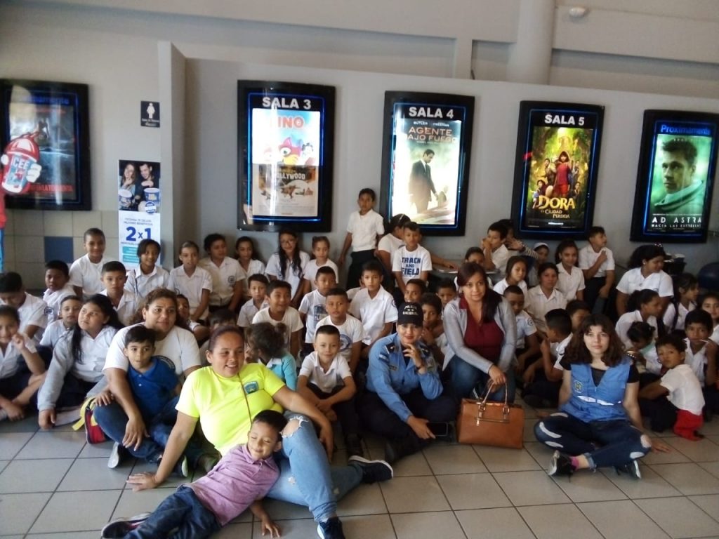 Lino, una aventura de siete vidas