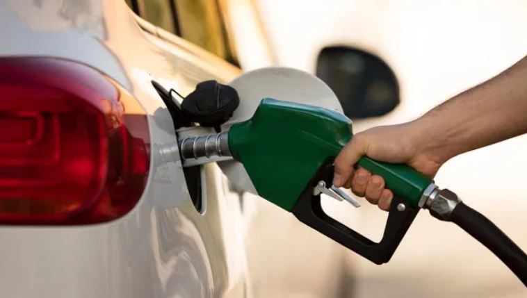 Nuevas rebajas experimentaran los precios de los carburantes