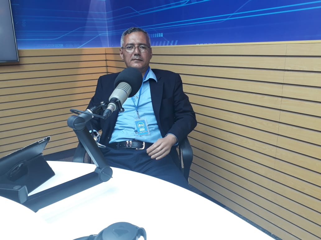 Conozca la emotiva historia del maestro hondureño del año 2019