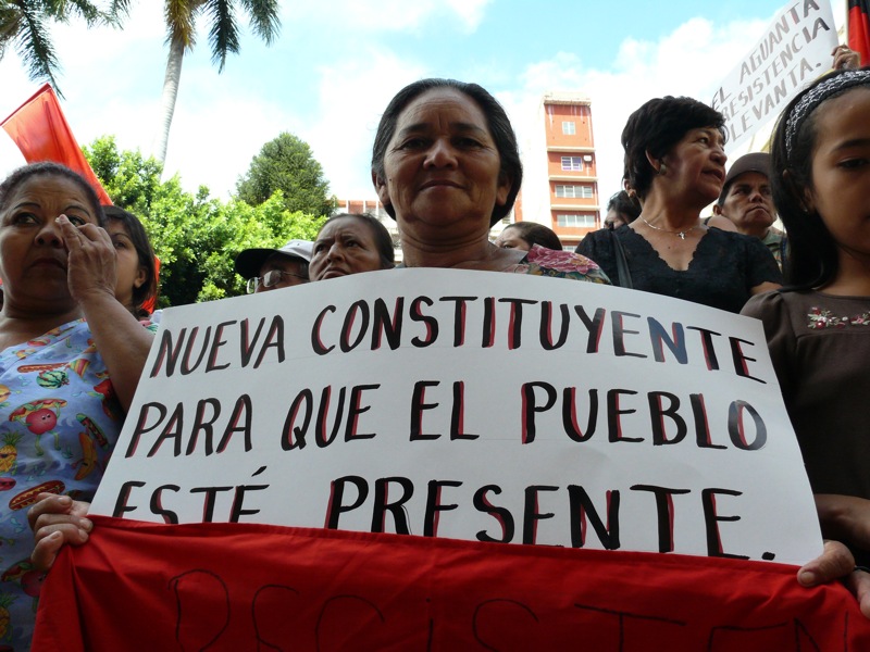 ¿Rearmar Estado de Honduras? Tema de Constituyente vuelve a caldear terreno político