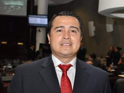 Declaración de agente de la DEA: Tony Hernández dijo que conoció a  "Don H" y  a "El Rojo"