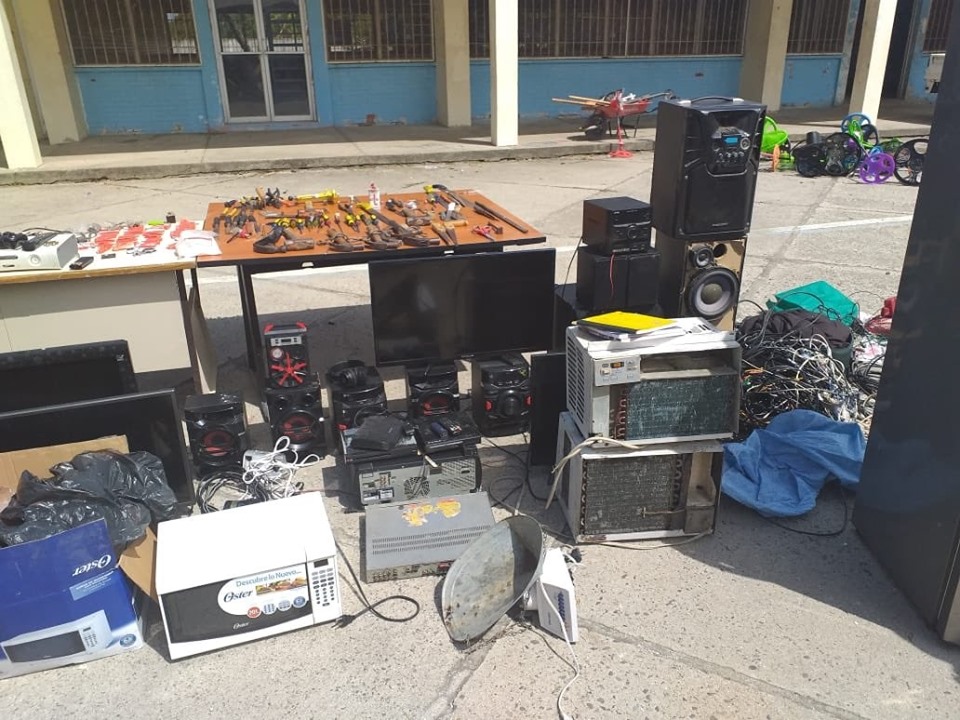 Con Play Station se entretenían menores infractores en centro correccional en SPS