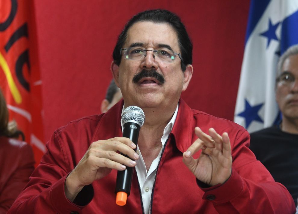 Mel Zelaya dice que la Oposición se esta abrazando con "Los golpistas" para sacar la dictadura