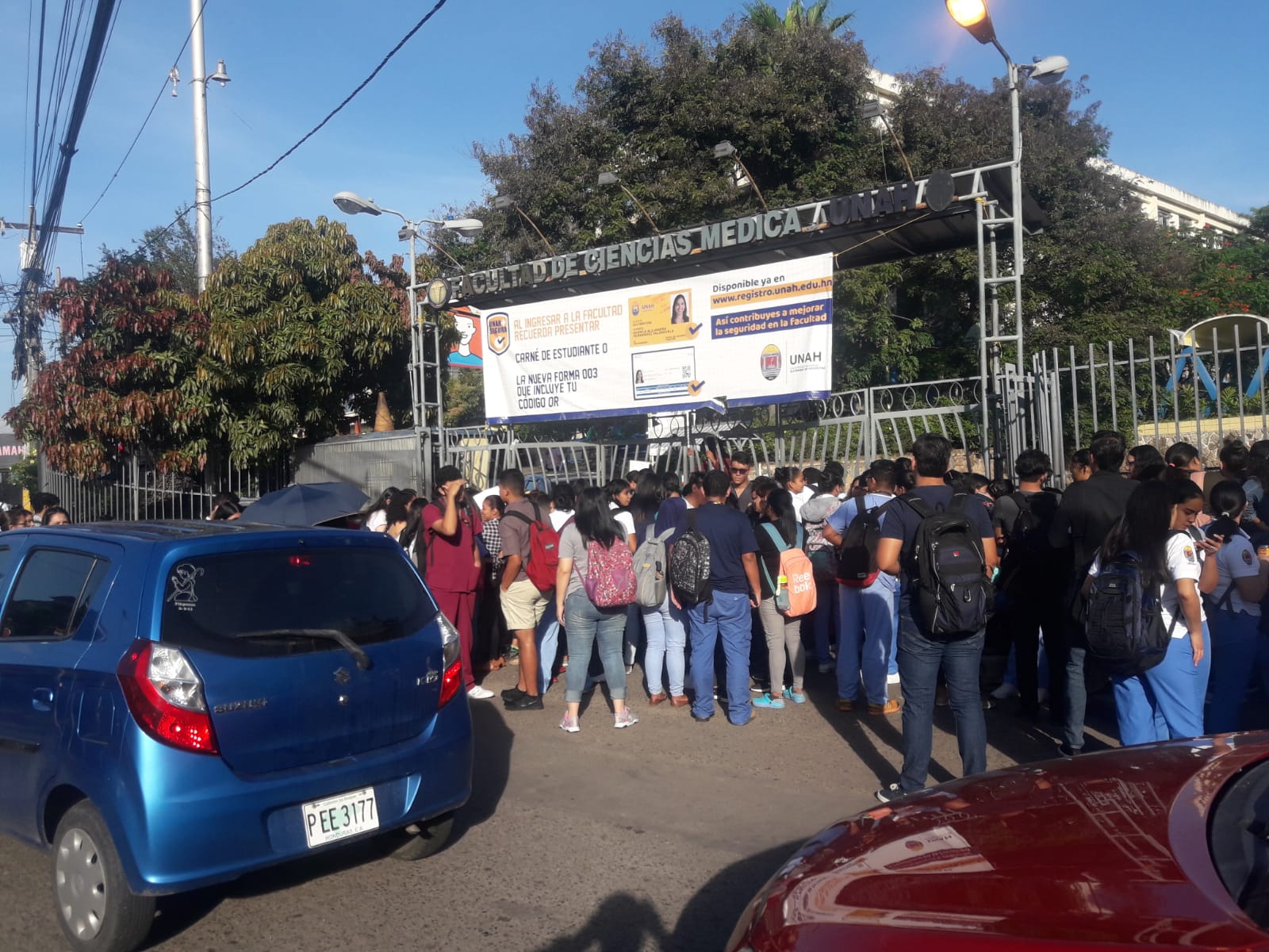 Tomada amaneció la Facultad de Ciencias Médicas en Tegucigalpa