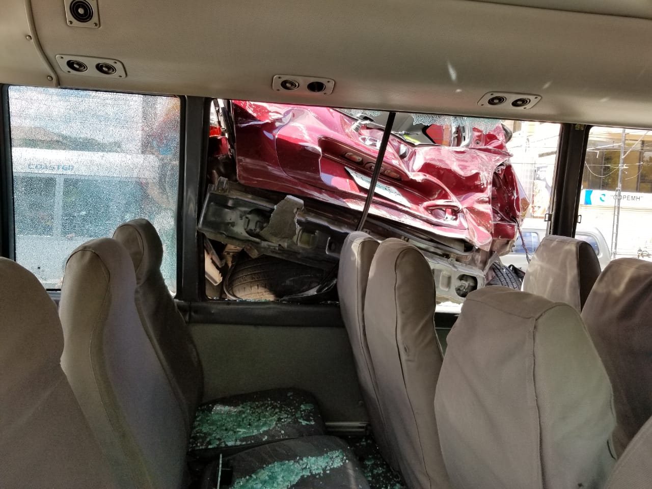 Al menos tres personas resultaron heridas, tras triple colisión en Tegucigalpa