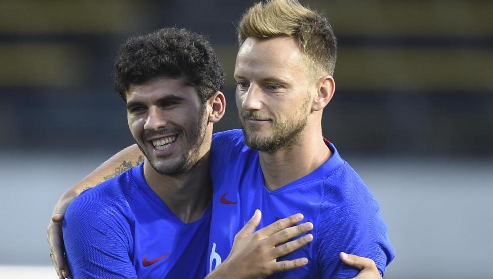 El Barça vendería a Rakitic y Aleñá