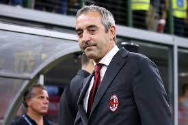 Milan destituye a Giampaolo