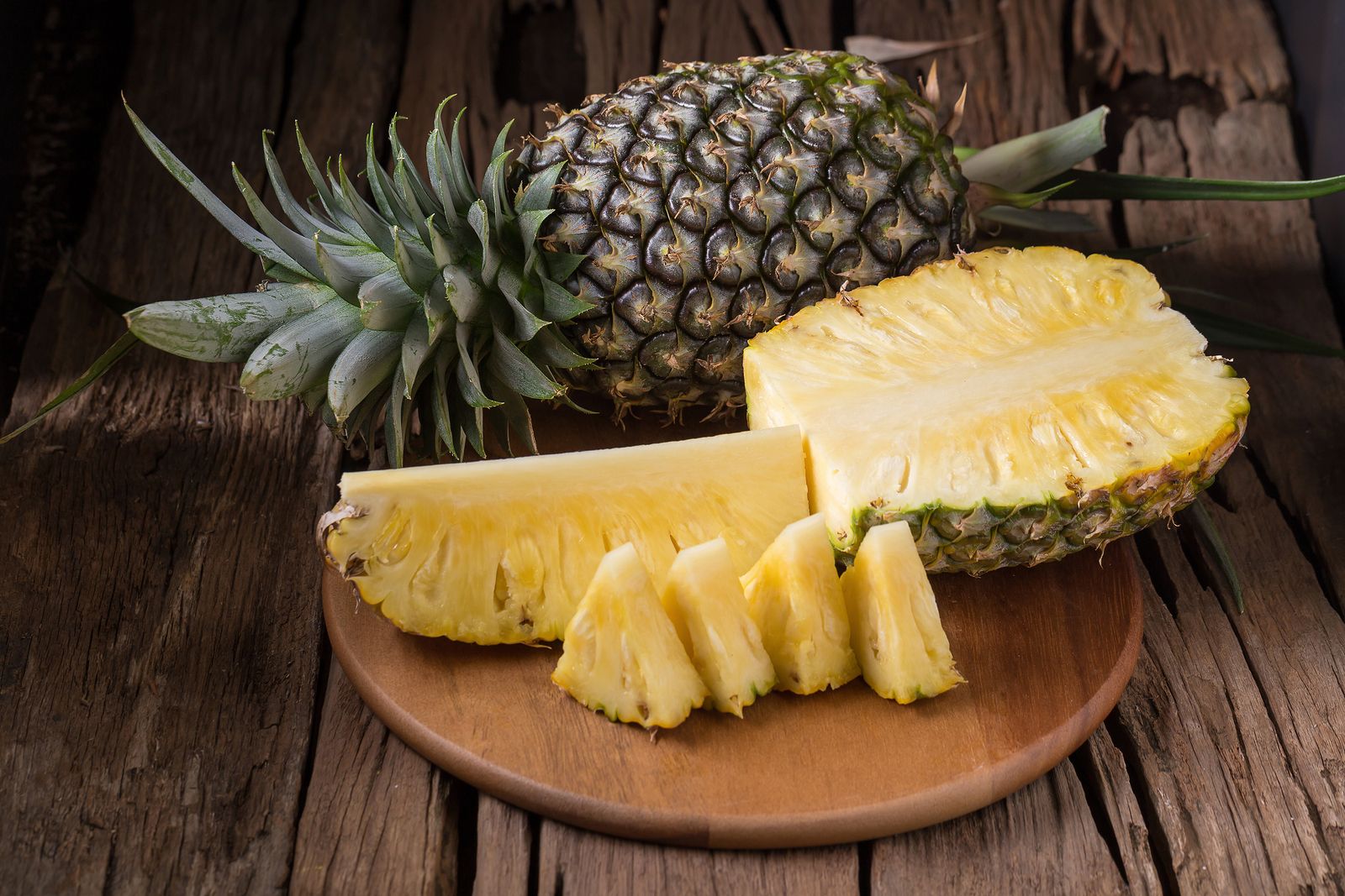 10  beneficios de comer piña