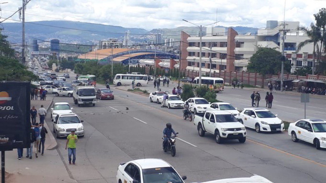 Imagen de Saqueos e incendios dejan tomas en la UNAH