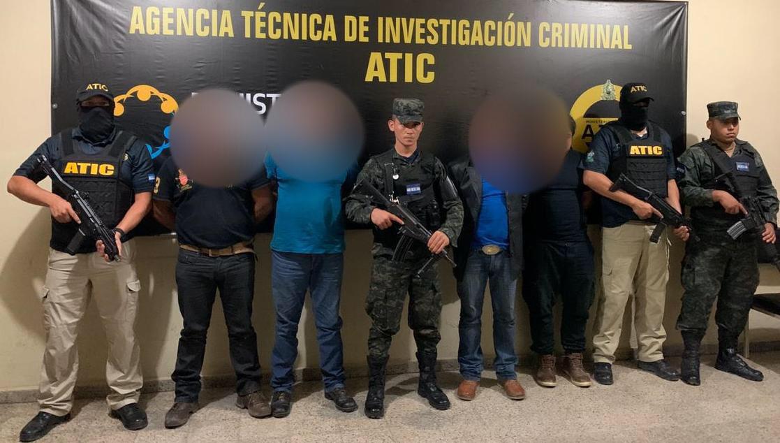 Detención Judicial para dos policías activos capturados por abuso de autoridad y robo