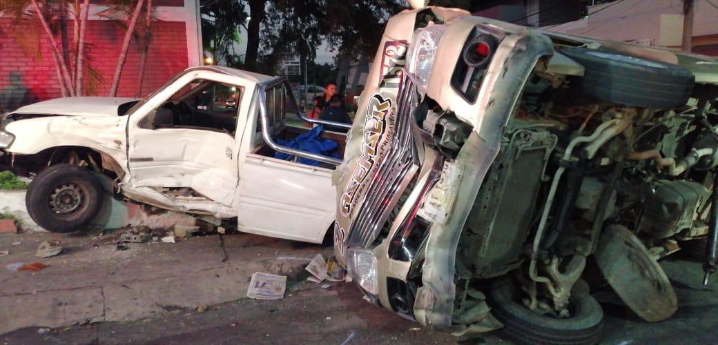 Imagen de Siete heridos deja choque entre rapidito y un pick-up en San Pedro Sula