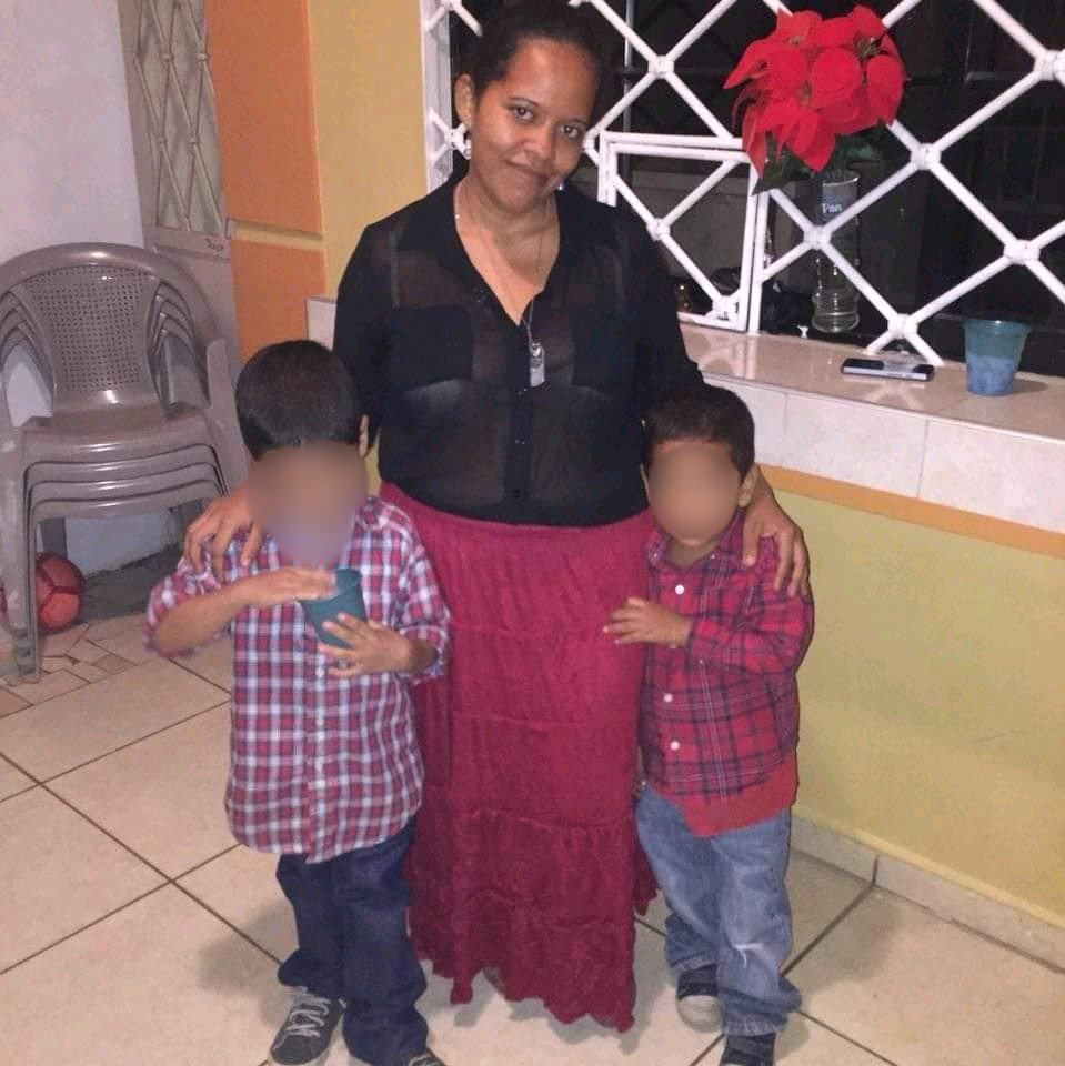 Aún en la Morgue sampedrana, los cuerpos de la joven madre desempleada y sus dos hijos, quienes murieron calcinados