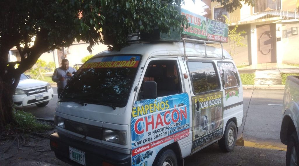 Vehículo repartidor.