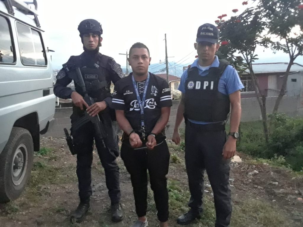 Detenido por homicidio.