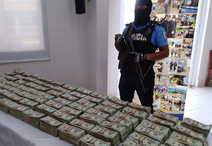 Con más de 800 mil dólares ocultos capturan a hondureño en Nicaragua