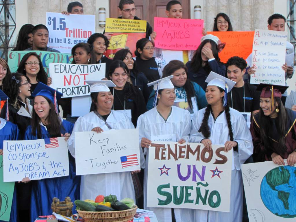 En el limbo más de 40, 000 dreamers hondureños; comienzan a llegar casos de revocación al Supremo EE.UU