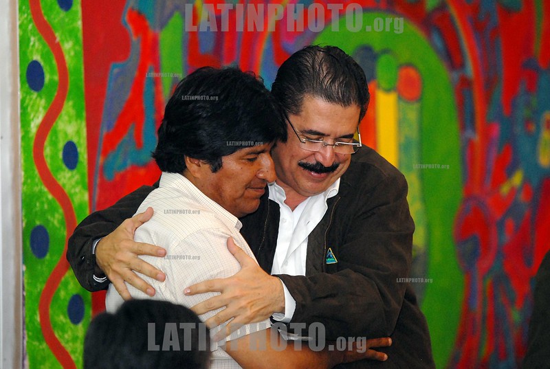 Partido Libre brinda su respaldo a Evo Morales y exhorta a la derecha a respetar la decisión del pueblo