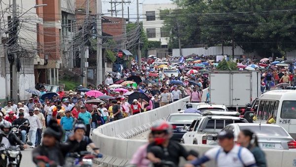 Preguntan sectores sobre destino de Honduras: ¿Revolución política, Constituyente o depuración de clase política?