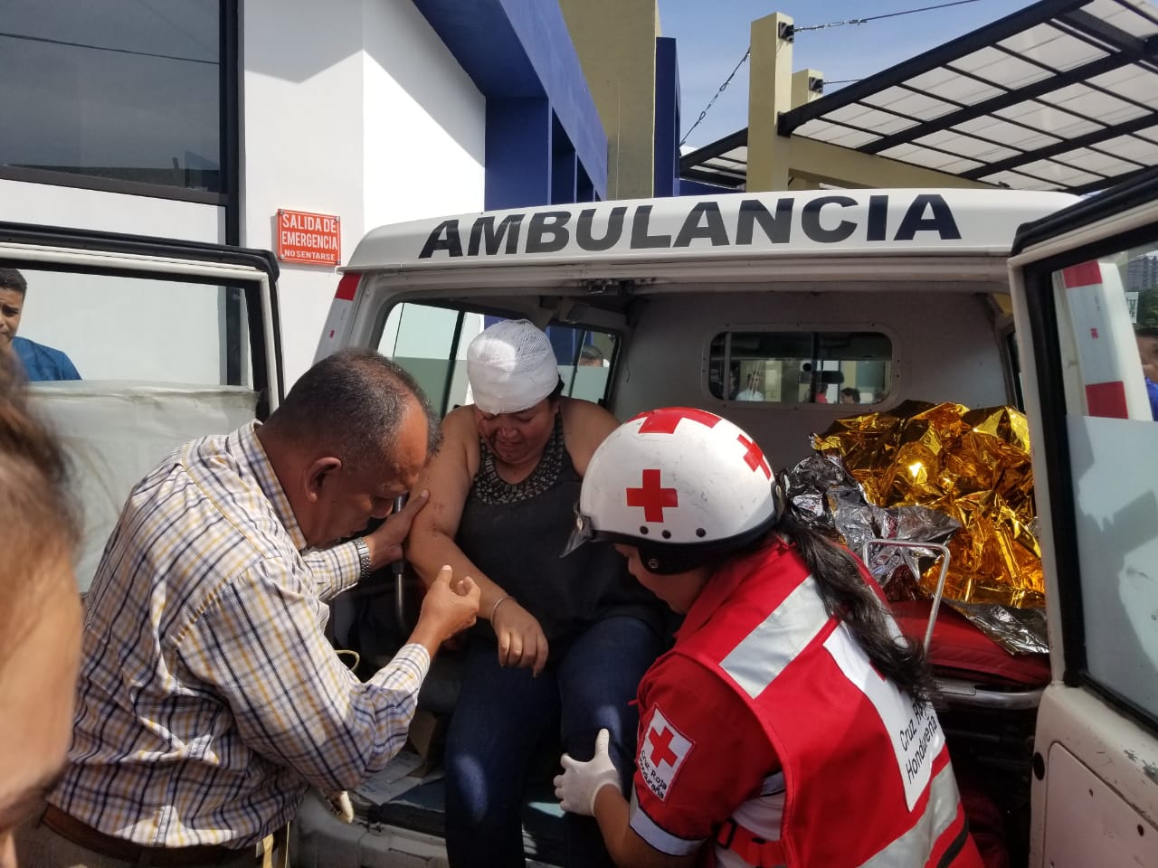 Explosión de llanta provoca accidente en la carretera hacia el Sur de Honduras (Testimonio)