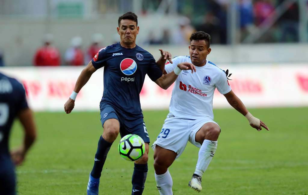 Olimpia ganó 2-0 a Motagua, en juego por la pentagonal en San Pedro Sula
