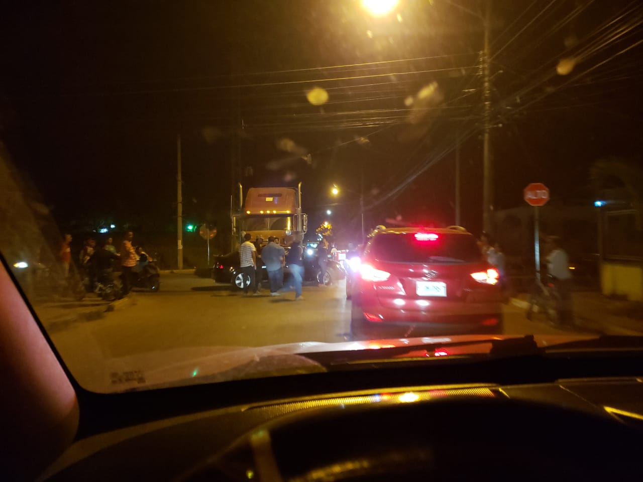 Al menos seis personas muertas y dos heridas en Puerto Cortés