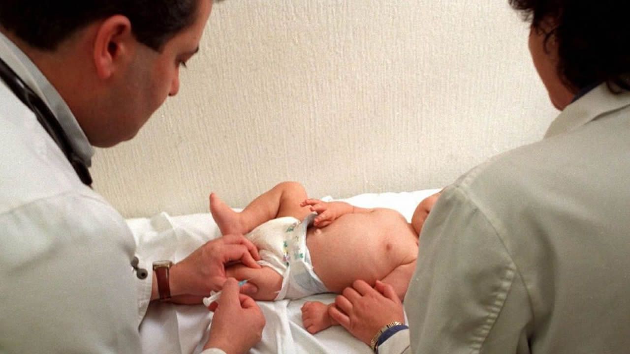 Descartan  que muerte de menor de dos meses haya sido por aplicación de vacuna