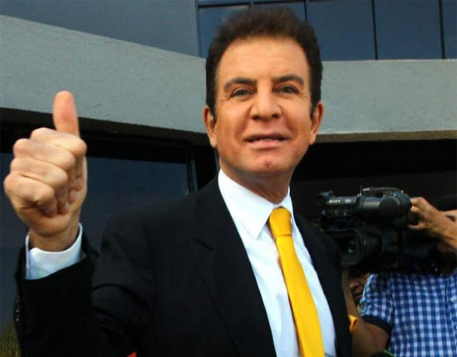 Según Salvador Nasralla solo él puede vencer al Partido Nacional