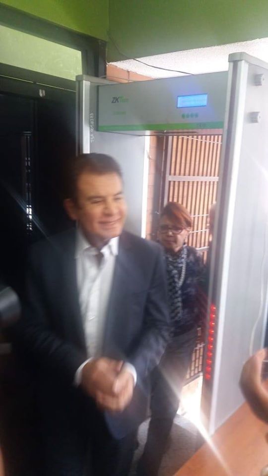 Nasralla: No me importa sino inscriben el partido con el nombre  "Salvador de Honduras"