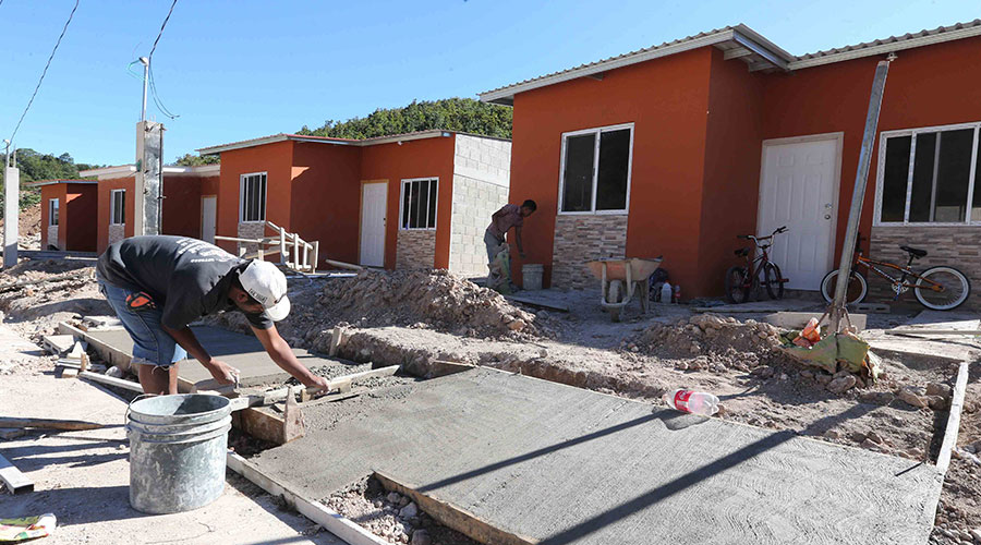 Gobierno favorecerá a 4.800 familias con financiamientos para vivienda clase media