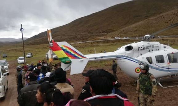 De emergencia aterriza el helicóptero del presidente Evo Morales