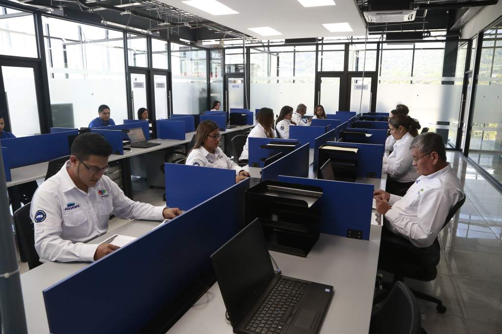 Corte de personal en la Dirección Adjunta de Rentas Aduaneras