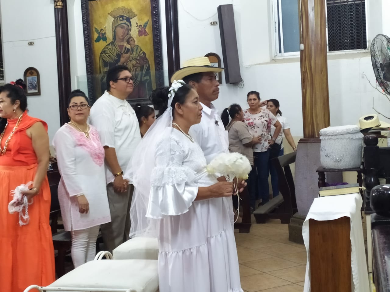 "Si acepto" dijeron los novios en  "Boda Campesina". Video