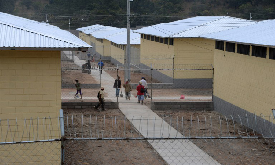 Identifican nombres de los 19 muertos en masacre de centro penal de El Porvenir