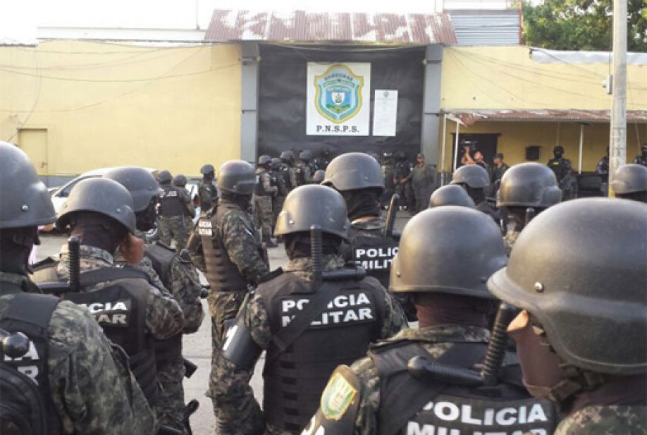 Un contingente de 2,000 militares y policías resguardan las cárceles: ¿misión imposible?