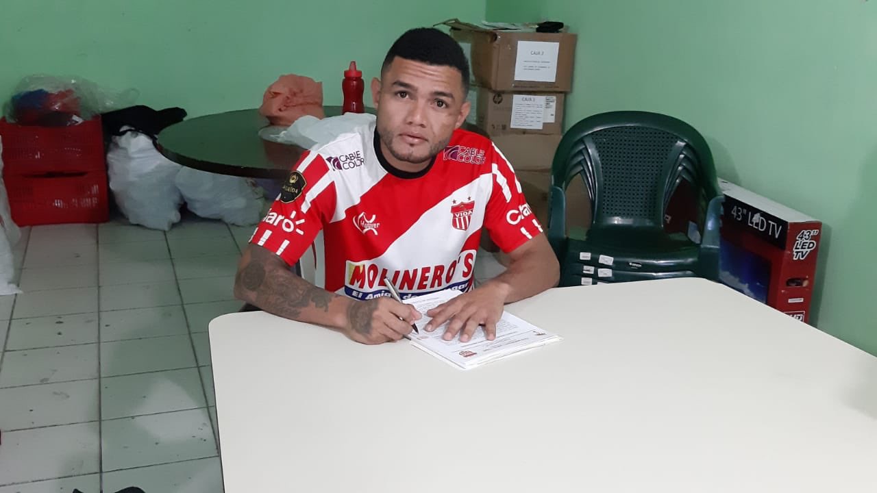 Imagen de Vida ficha a Alexander Aguilar