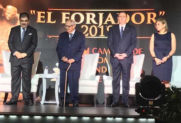 El banquero Jorge Bueso Arias, lamentó no haber sido presidente, sino hubiera dejado un legado de honestidad