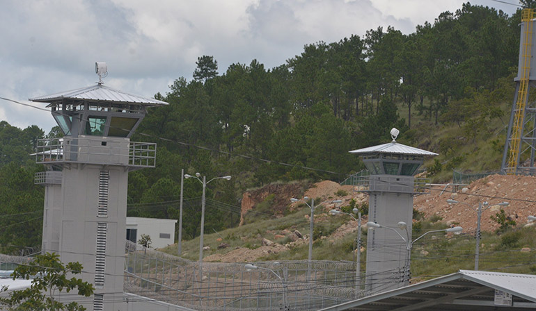 Encuentran sin vida a privado de libertad en la cárcel "La Tolva"
