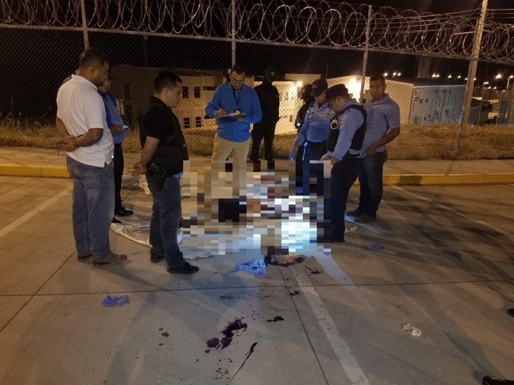 Realizan levantamiento de cadáveres.