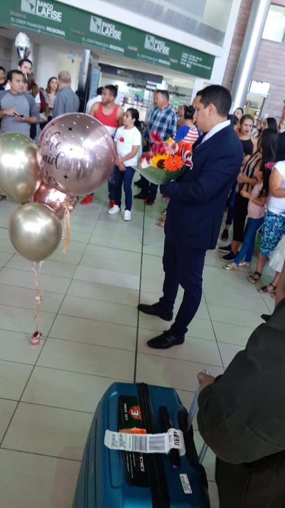 David Ortíz a la espera de su amor.