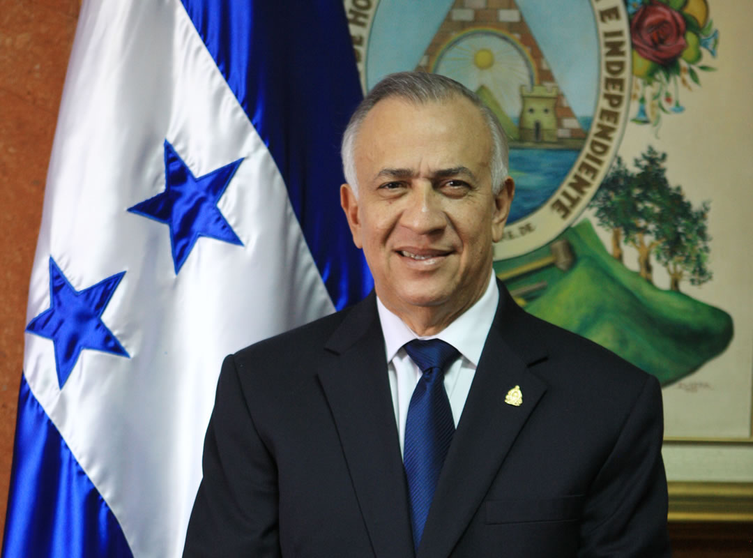 Mauricio Oliva: “La MACCIH es un matrimonio con el Poder Ejecutivo, el CN sólo santifica”