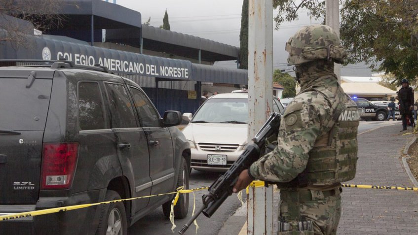 Suman 23 los muertos tras tiroteos entre policías y narcos en norte de México