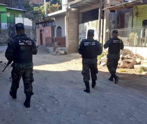 Continúan operativos de navidad segura en barrios y colonias