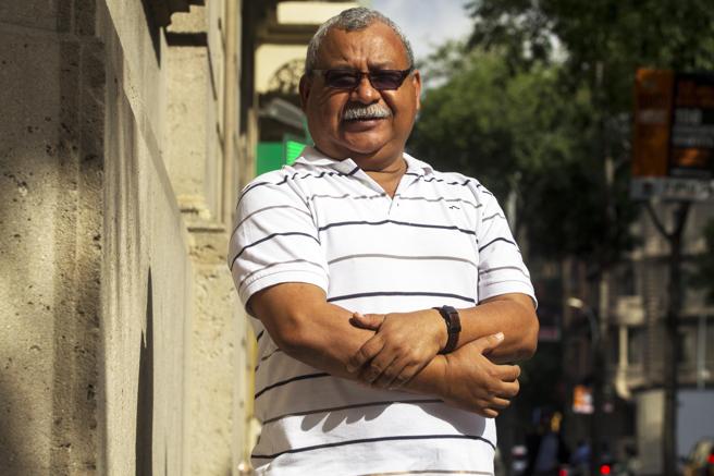 Padre Melo en Twitter acusa al presidente por exterminio en centros penales