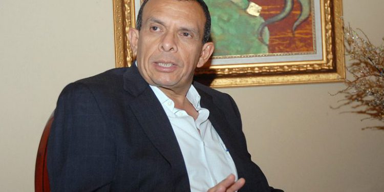Expresidente Lobo vaticina una "Triste Navidad", por acciones de lo que califica como un "Desastre de Gobierno"