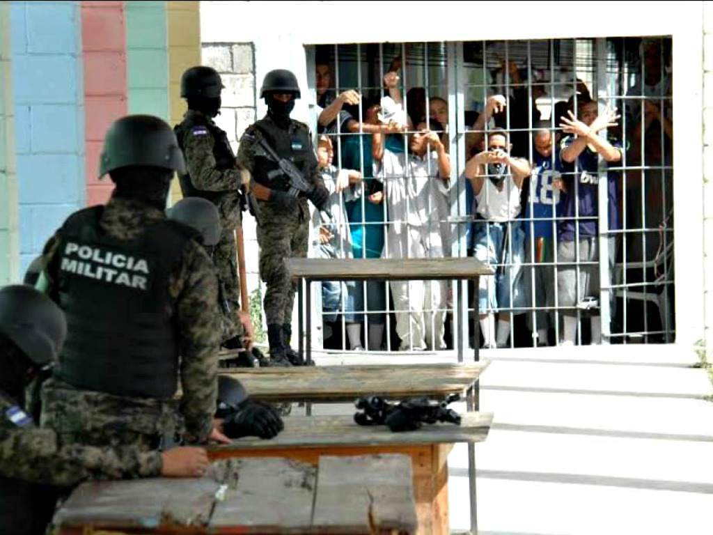 Escucha lo que piden los privados de libertad para esta Navidad